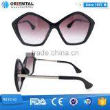 Mischievous New Shape of Star Up-to-date in Party or Gift Italy Design ce Sunglasses