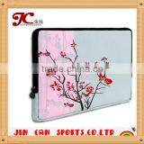 China Made Promotional Customized Printed 20 Inch Laptop Sleeve thumbnail-2