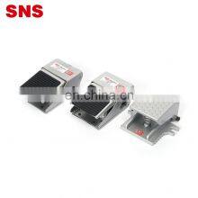 SNS FV Series Factory Supply Pneumatic Air Zinc Alloy Pedal Brake Control Valve 2 Position 3 Way Foot Valve