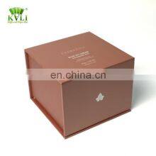 Индивидуально напечатанная бумажная упаковка для ежемесячного коробочного набора косметики для ухода за кожей, предназначенного для загара и ежедневного кремового ухода thumbnail-4