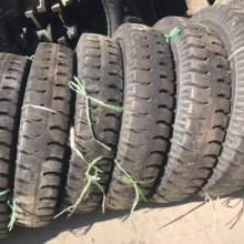 825R20 Claw Truck Tyre thumbnail-1