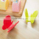2017 Trending Products Butterfly Shaped Silicone Oven Rack Guard Oven Mitts thumbnail-2