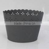 Garden Iron Planter thumbnail-1