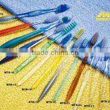 Colorful Low Price Hotel Travel Disposable Soft Bristles Toothbrush With Logo Printed thumbnail-1