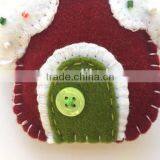 Christmas House Felt Miniature House thumbnail-4