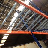 Heavy duty wire mesh decking for warehouse palelt rack