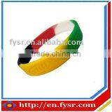 Promotional Wristband/Color Changing Custom Embossed Silicone Wristband thumbnail-1