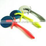 32066 Kitchen Gadget Kitchen Tool Round Pizza Cutter thumbnail-5