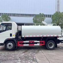 Sinotruk 5000L Water Tank Truck thumbnail-2