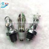 High Quality Zinc Alloy Wine Pourer thumbnail-3