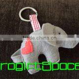 2017 Handmade Felt Vintage Love Cute Elephant Keyring Valentines Keychain Bag Charm Made in China