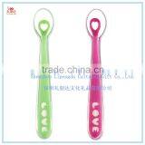 Promotional Food Grade Squeeze Kids & Children Silicone Baby Spoon, Squeeze Extrusion Silicone Spoon With Soft Head