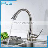 Wenzhou Gold Supplier Contemporary Gooseneck Kitchen Faucet thumbnail-3