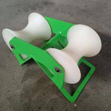 Two-Wheel Right-Angle Pulley thumbnail-4