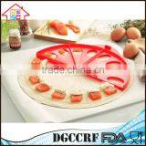 NBRSC Plastic Kitchen Knife Pastry Bread Cutters Pizza Wheels Croissant Maker thumbnail-2
