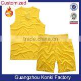 100% Polyester Breathable Sports Suit Custom Design thumbnail-2