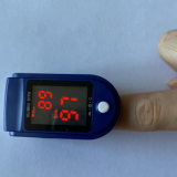 OLED Display Fingertip Pulse Oximeter thumbnail-3