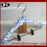 High Quality Plastic Hanger With Clips for Lady Dress and Coat thumbnail-1