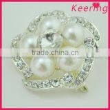 Factory Price Flower Pearl Brooch for Garment Decoration WBR-1553