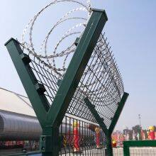 Hot Selling Galvanized Multiple Types Razor Barbed Wire thumbnail-6