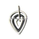Custom Design Elegant Pendant Three Tears Shaped String Together Design P0307 316L Steel Pendant thumbnail-1