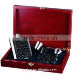 Luxury and Superior Quality Stainles Steel Hip Flask Gift Set