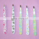 Fashionable Eyebrow Tweezers With Fresh Flower Design Pattern thumbnail-1