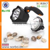 Multi-function 4 in 1 rechargeable hand crank spotlight lantern USB SOS lantern for phone charger