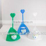 Love Shape Plastic Brush thumbnail-1