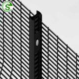 Factory 358 Mesh Security Fence Price Galvanized Iron Security Wire Fence thumbnail-2