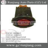 MK386635 Hazard Switch Use for Mitsubishi Fuso Canter 94-04 Series Truck Parts