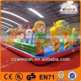 Lovely Cartoon Back Yard Crazy Penguin Inflatable Bouncer, Inflatable Castle