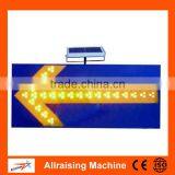 Solar Arrow Road Traffic Signs With LED Lighting thumbnail-5