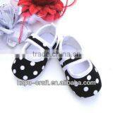 China Low Price Wholesale Cotton Fabric Soft Sole Baby Shoes for 0-15months Baby Kids thumbnail-5