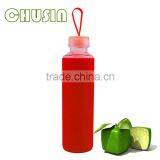 Transparent Glass Water Bottle With Heat-resistant Silicone Sleeve and Fruit Infuser thumbnail-6