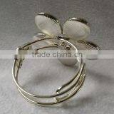 Red Acrylic Flower Curtain Buckle thumbnail-2