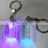 Custome Light Up Glowing LED Crystal Reflector Keychain Keychain