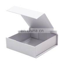 Small Square Plain White Folding Magnet Gift Box for Small Gift Packaging thumbnail-4