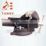 Pipe Jaws Bench Vise With Anvil thumbnail-1