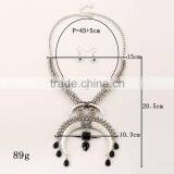 2016 Simulated Diamond Fashion Semicircle Necklace Exaggerated Metallic Jewelry Set thumbnail-3