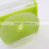 Plastic Razor Holder With Cover and Suction Cup thumbnail-5