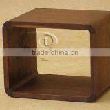 LINEAR CURVED BOX thumbnail-1