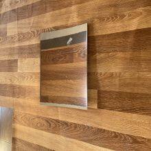 Laminate Flooring thumbnail-3