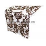 Hot Selling Beautiful Jacquard Table Runner Pintuck Table Runner Wedding Banquet thumbnail-6