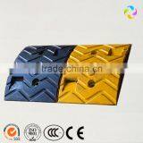 Traffic Calming Reflective Rubber Speed Bump thumbnail-2