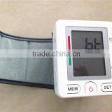 Android IOS APP Smartphone Control Automatic Inflating Wrist Watch Bluetooth Blood Pressure Monitor With Testing Heart Beat Rate thumbnail-3