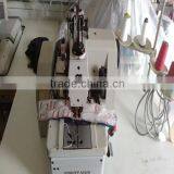 Lower Price Second Hand Double Needle Durkopp Adler 558 Eyelet Button Holer Sewing Machine thumbnail-4