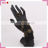 Finger Chain Ring Bracelet for Party, Vintage Style Bracelet Attached Ring thumbnail-4