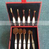 Top Quality Gift Box 10pcs Custom Makeup Brush Private Label BB Cream Toothbrush Make up Brushes Rainbow Oval Makeup Brush Set thumbnail-6