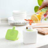 Wholesale Stock Small Order Kitchen Liquid Storage Bottle thumbnail-5